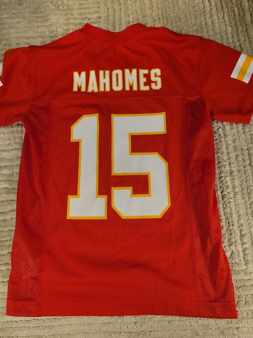 Patrick Mahomes Kansas City Chiefs Football Jersey Youth Small Boys kids 8 Child